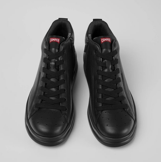 Runner Sneakers (black leather)