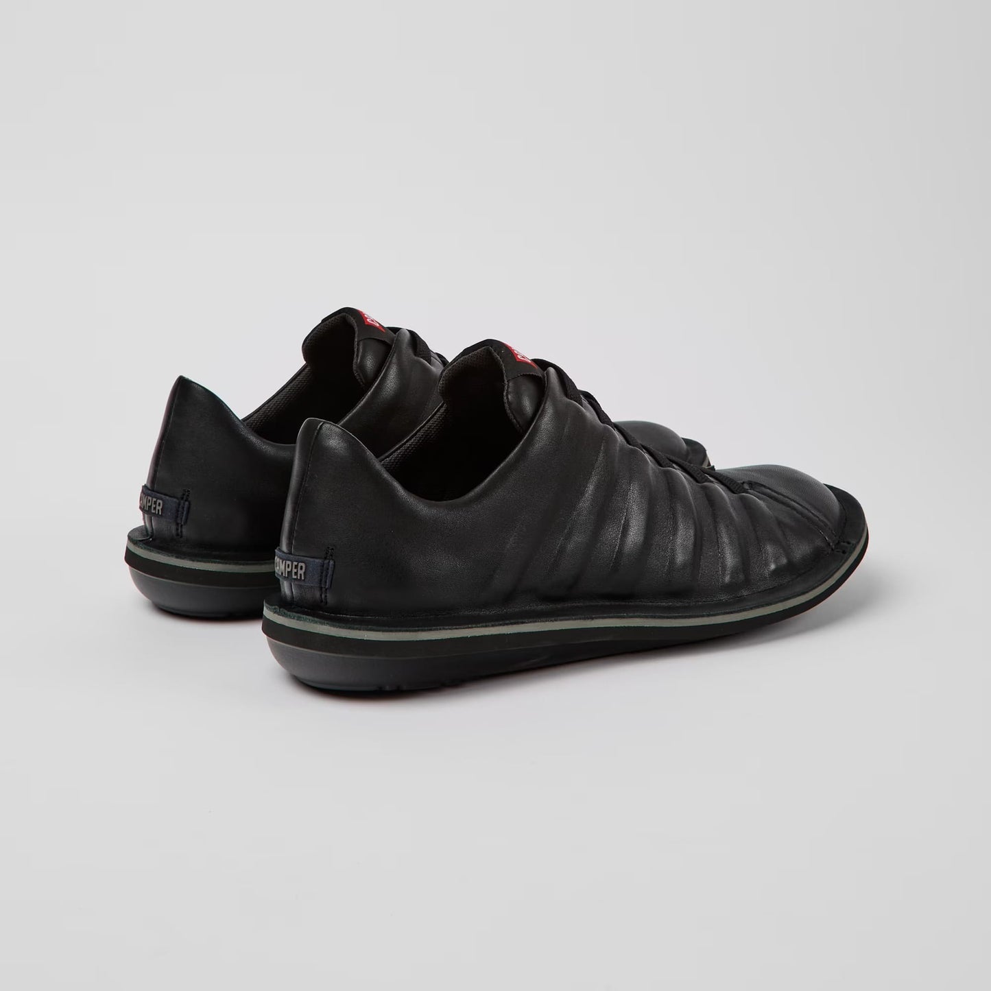 Beetle Mens Sneakers (black)