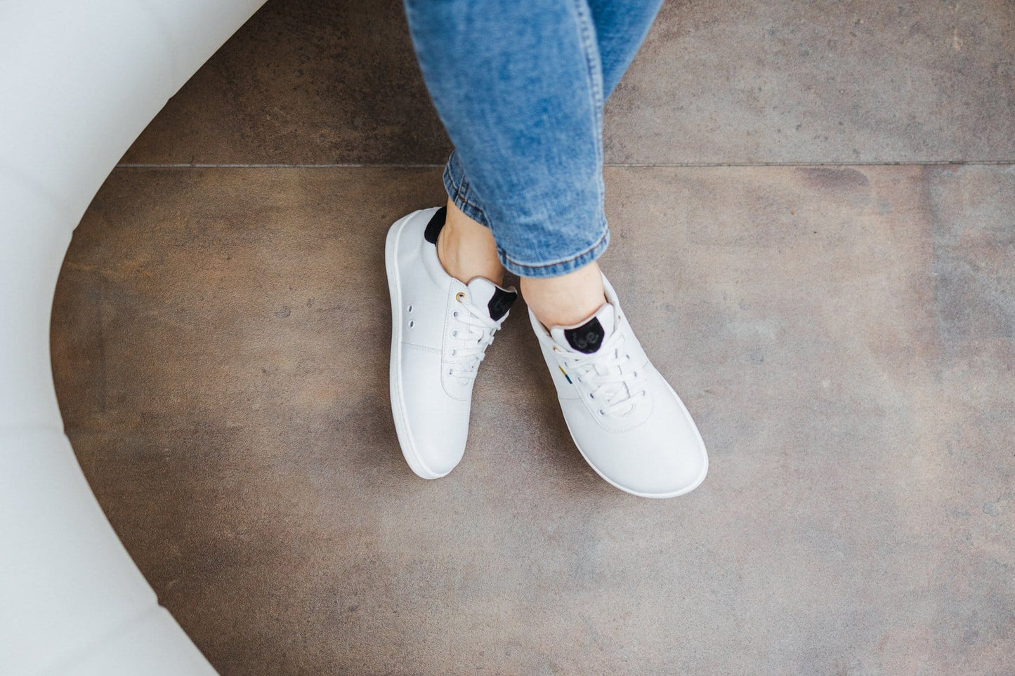 Royale Sneakers (black & white)