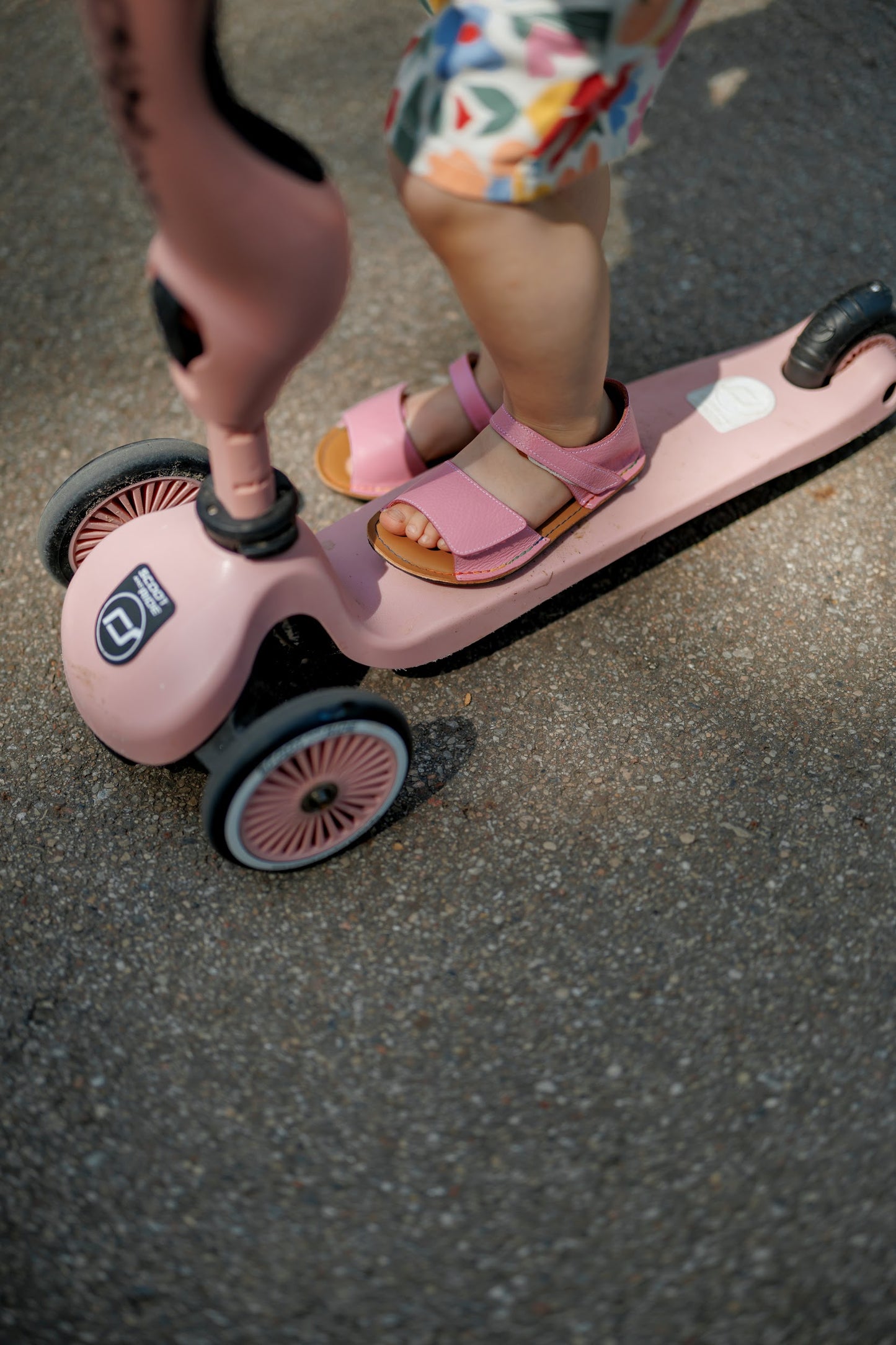 Barefoot Leather Sandals for Kids "Sparrow" (bright pink)