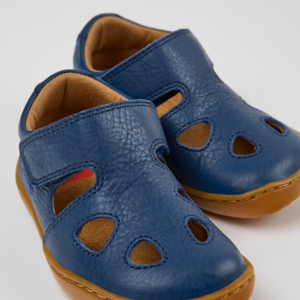 Peu Leather Closed Sandals for kids (blue)