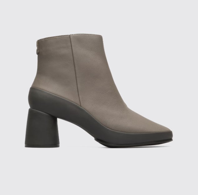 Camper Upright Boots (grey)