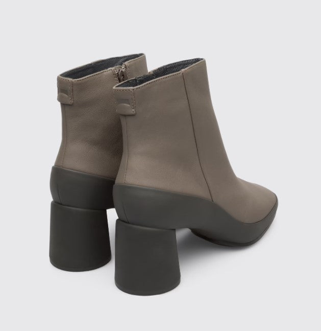 Camper Upright Boots (grey)