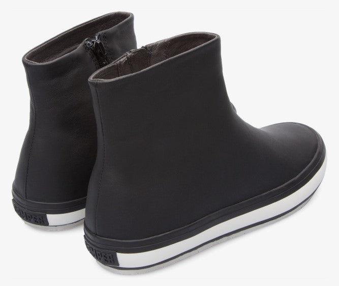 Camper Portol High-top boots (black/white)