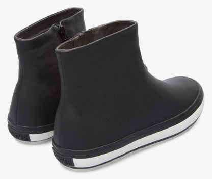 Camper Portol High-top boots (black/white)