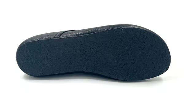 Barefoot Leather Shoes for Women "Linnet" (black)